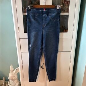Spanx sz S pull on Jeans euc distressed